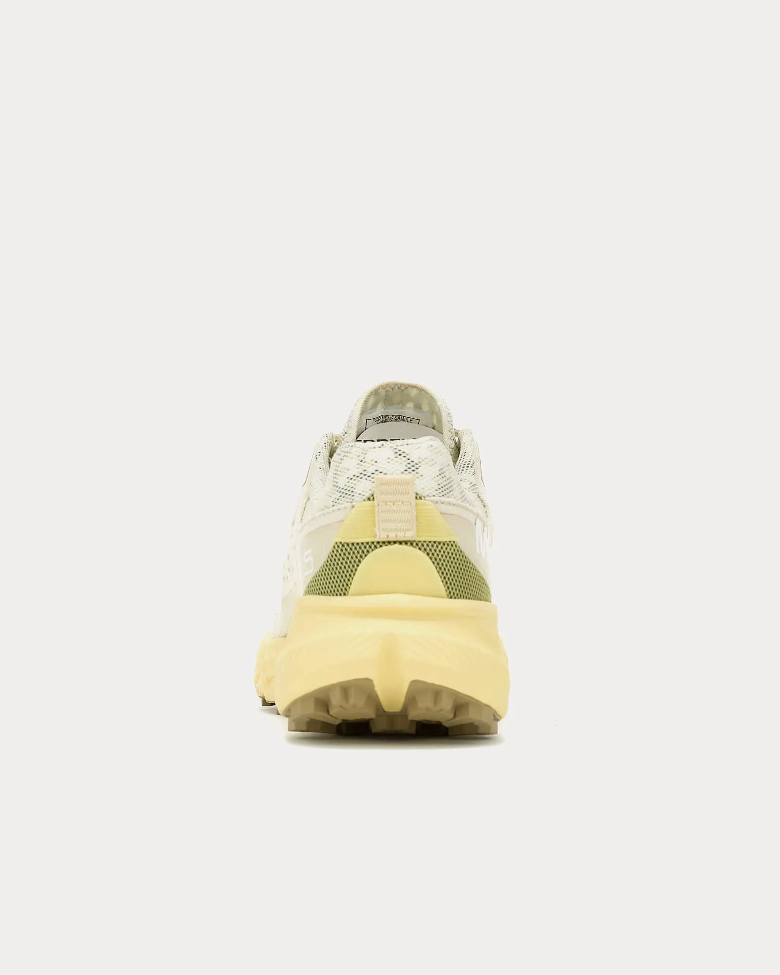 Agility Peak 5 Cream Running Shoes