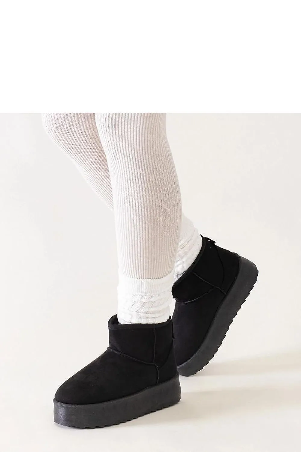 Casual snow boots on a high platform