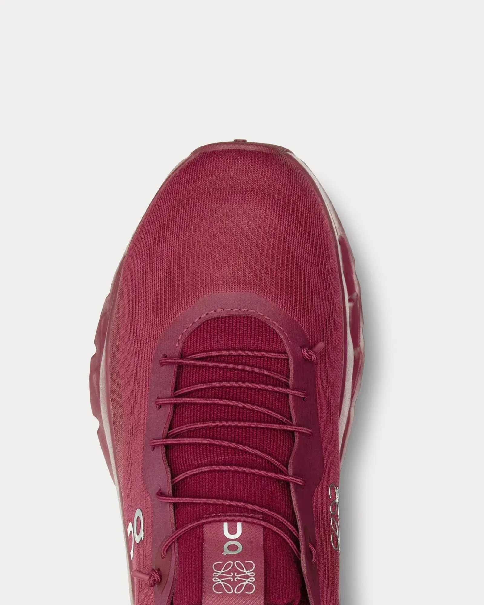Cloudtilt Beet Red Low Top Sneakers