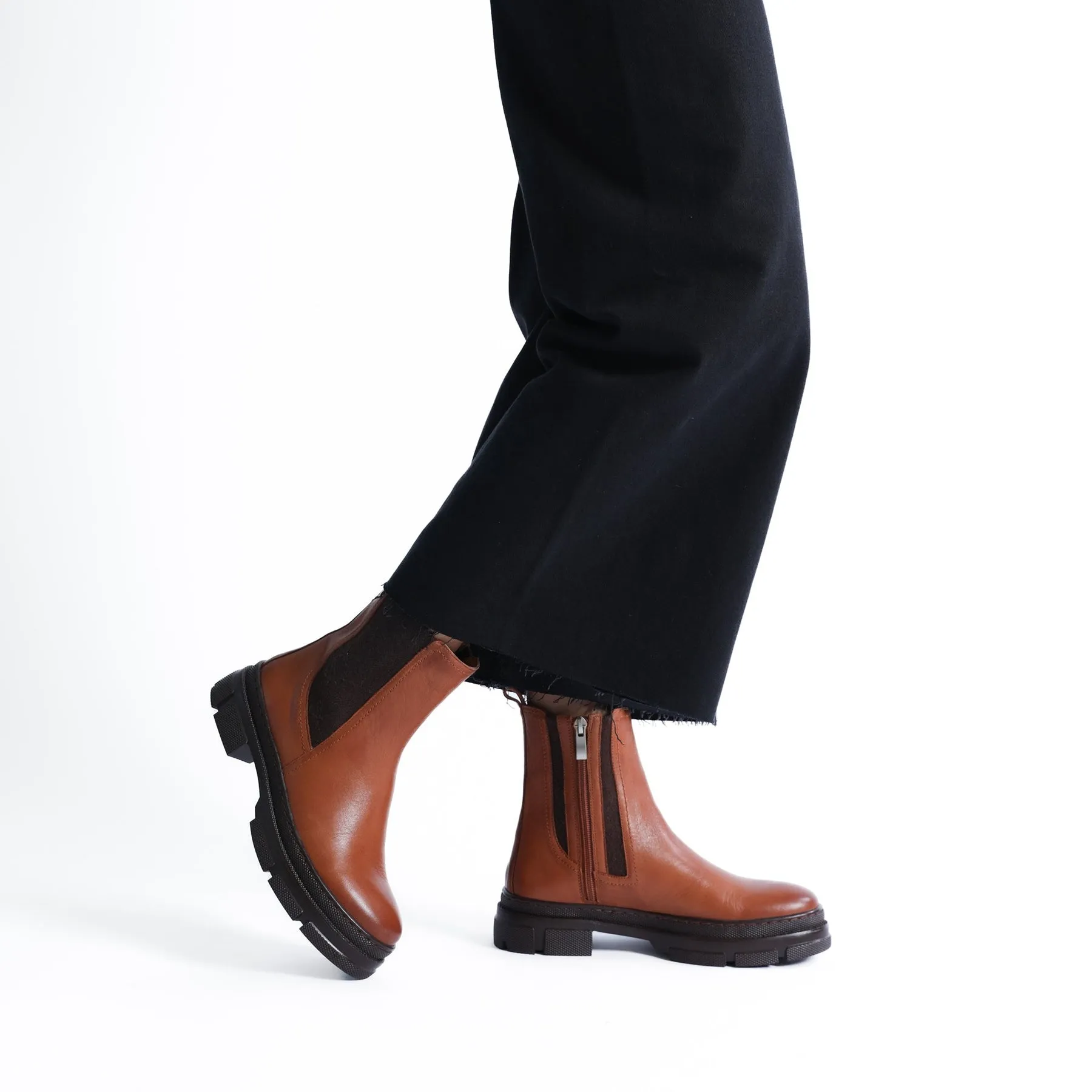 LONA LEATHER CHELSEA BOOTS