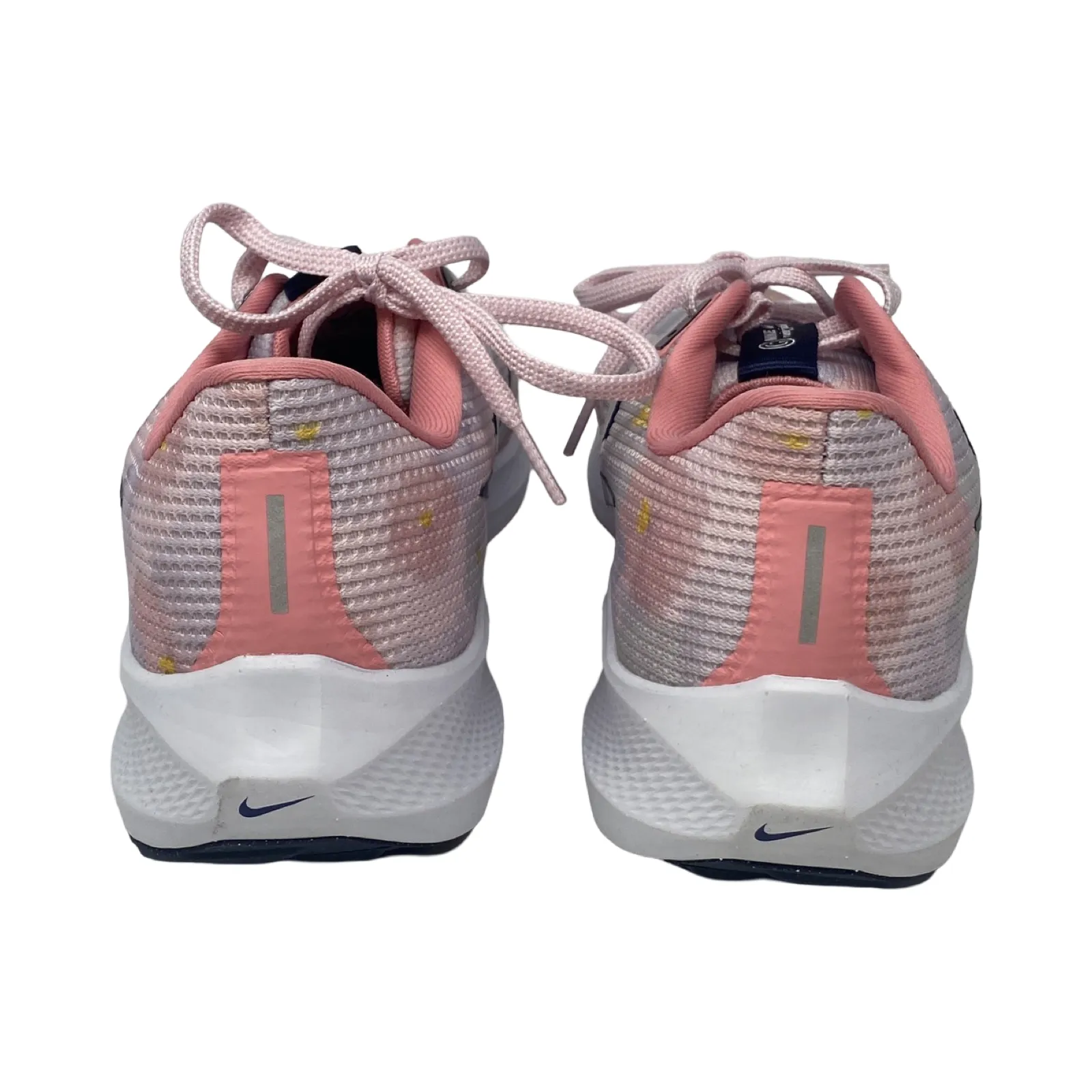 Nike Air Zoom Pegasus 40 Sneaker